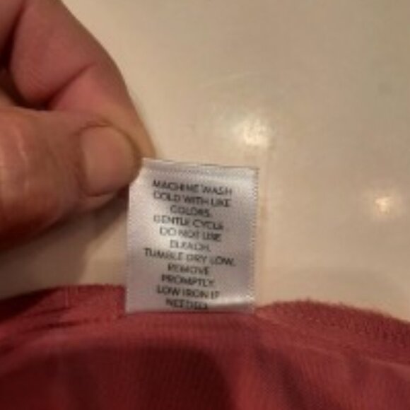 Salmon colored blouse - Picture 9 of 9